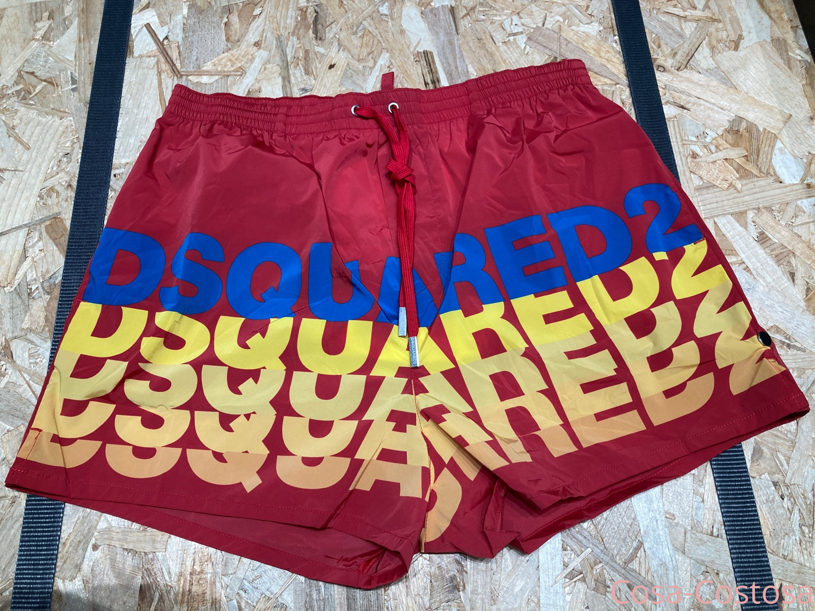 Итальянские бренды Пляжные шорты Дискваред2 красные