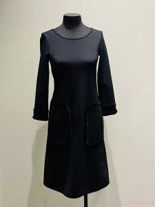 Итальянские бренды Платье Армани с длинными рукавами черное EA
