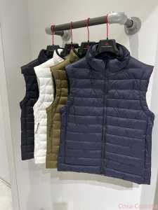 Итальянские бренды Куртка безрукавка Пейтери темно-синяя